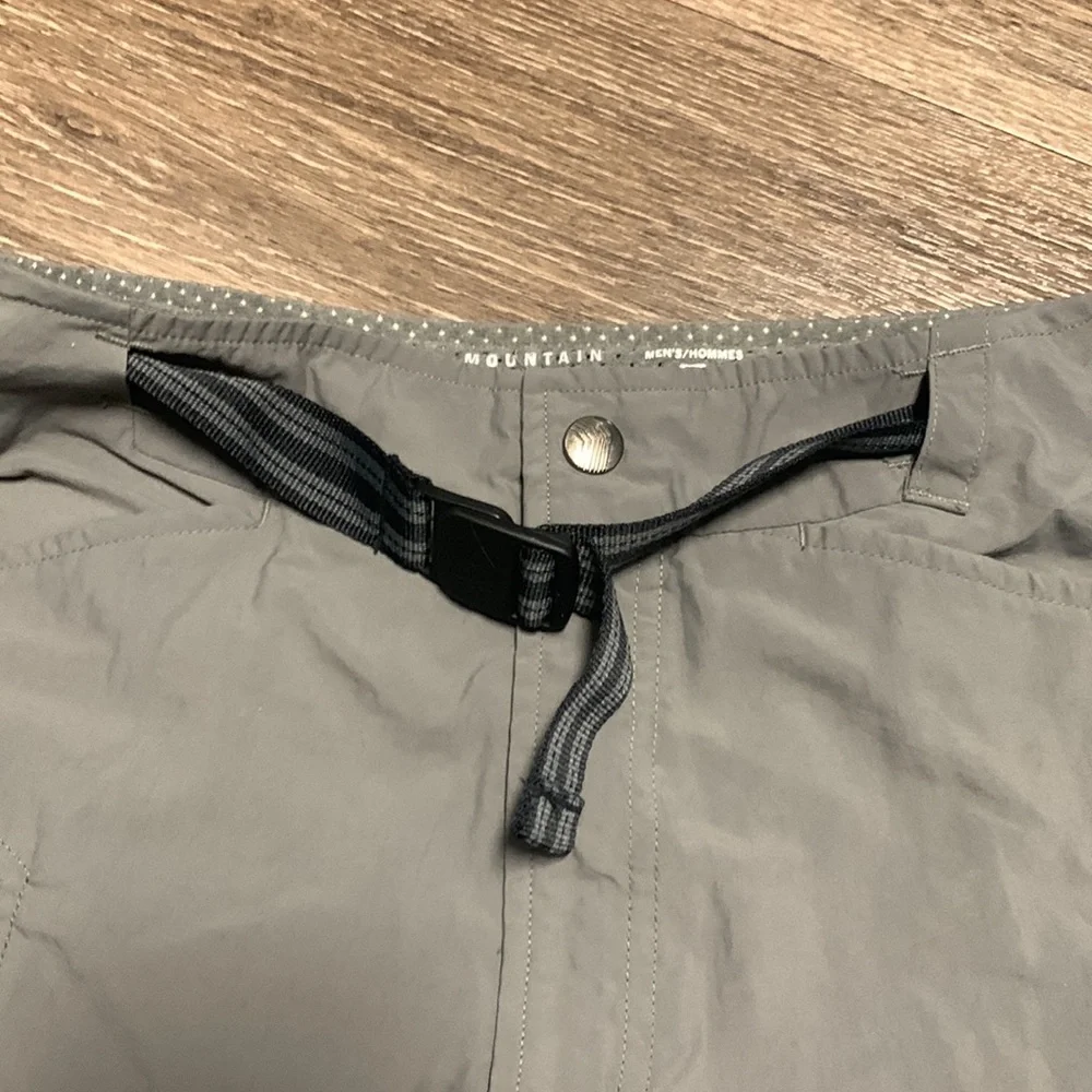 Mountain Hardwear shorts